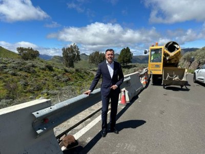 Comienzan en las carreteras de los Altos de Gáldar la instalación de barreras de seguridad