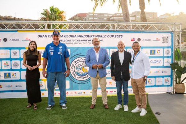Comienza el gran espectáculo del Windsurf en Pozo Izquierdo