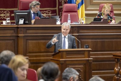 Franquis: &laquo;En 2022 se pagaron 81 millones, un 21% m&aacute;s de fondos, para subvencionar el transporte en Canarias&raquo;