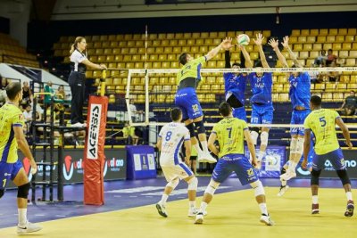 Voleibol: CV Guaguas no puede contra un inspirado CV Melilla (3-2) y ya piensa en la copa de SM El Rey