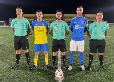 F&uacute;tbol 1&ordf; Regional: El San Isidro se hunde en casa ante un Costa Ayala implacable (0-4)