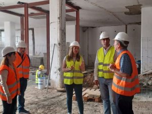 Bienestar Social destina 3,5 millones de euros a las obras de reforma y mejora de la red de 24 centros para mayores