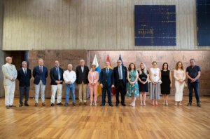 Torres preside la toma de posesión de José Carlos Francisco como presidente del Consejo Económico y Social