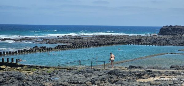 Un accidente en la piscina de El Agujero, en G&aacute;ldar, reabre la petici&oacute;n de mejoras urgentes en la seguridad de los accesos a la piscina.