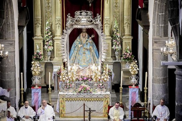 Guía celebró hoy con devoción el día grande de sus Fiestas Patronales en honor a La Virgen