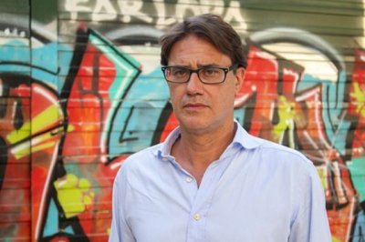 'Grito de Amor, hacia una teor&iacute;a general de las cavidades', el nuevo poemario de Jos&eacute; F&eacute;lix Valdivieso, se presenta en la Casa de Col&oacute;n