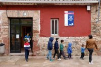 FADEMUR denuncia un declive &ldquo;orquestado&rdquo; de la educaci&oacute;n p&uacute;blica en los pueblos