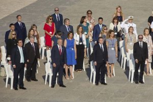 Torres subraya el esfuerzo hecho por Canarias en sanidad para abordar la pandemia durante el homenaje de Estado