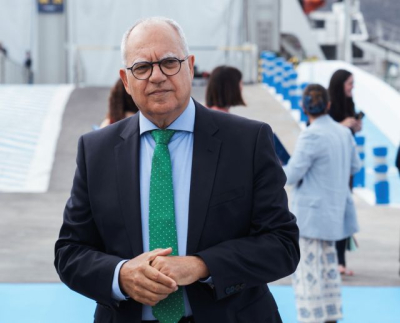La Gomera: Curbelo insiste en que el Puerto de Los Cristianos “no se va a ampliar” y reclama actuar dentro de la actual superficie