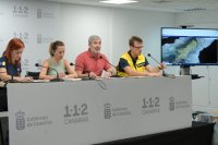 El incendio avanza por la zona norte de Tenerife y el humo complica las labores de extinci&oacute;n de los medios a&eacute;reos