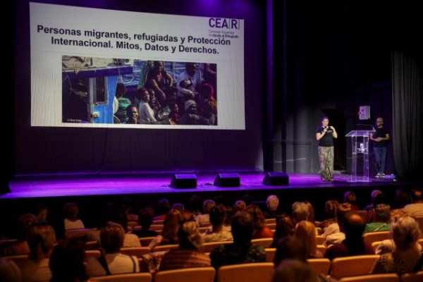 Gáldar: Los alumnos y alumnas del CEPA aprenden sobre migración con un taller de sensibilización en el Guaires