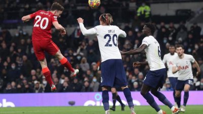 La Premier se jugará en navidades, a pesar de la ola de COVID en los clubes