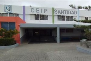 Arucas: Celebración del Día de la Paz con 4 centros de Arucas. CEIP la Goleta, CEIP Santidad, CEIP En Arucas, Colegio La Salle