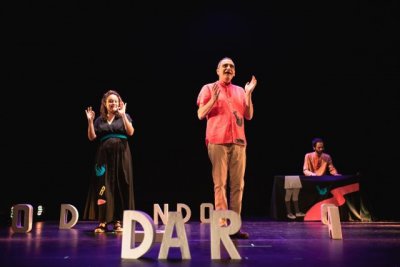 &lsquo;Rodando Rodari&rsquo; incorpora la lengua de signos a sus cuentos escenificados