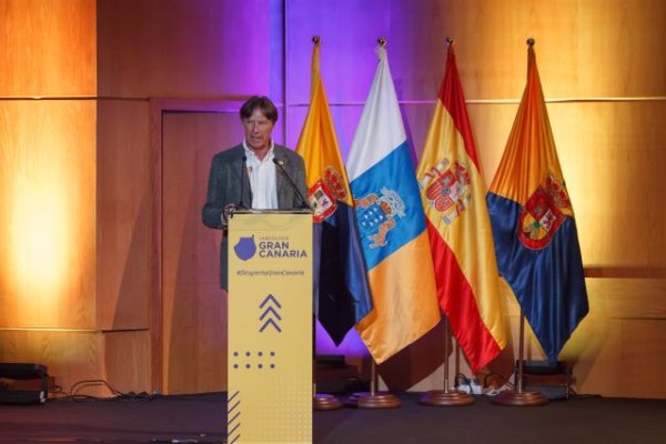 José María Ponce (UxGC) propone reforzar el área de recursos humanos del Cabildo