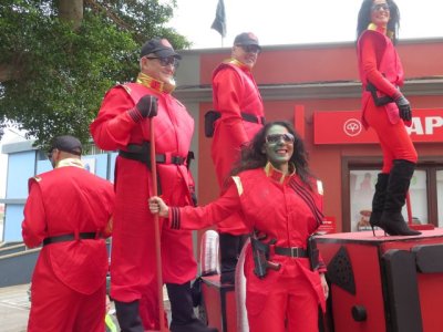 Gu&iacute;a vivi&oacute; hoy un espectacular Carnaval en Familia con una Gran Cabalgata y m&aacute;s de diez horas de m&uacute;sica en la Plaza Grande