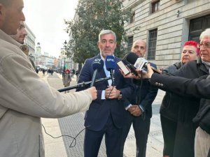 Clavijo logra el compromiso de Montero de acelerar la ejecución de las partidas del Presupuesto estatal