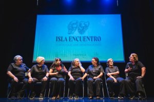 El proyecto Isla Encuentro acerca el teatro a m&aacute;s de un centenar de mayores en Tenerife