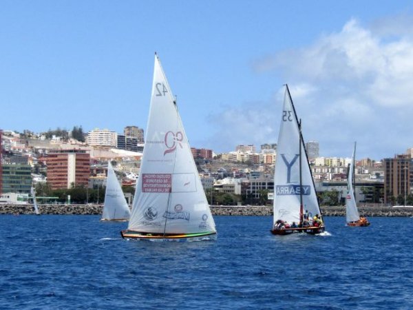 Vela Latina Canaria: Pueblo Guanche y Guerra del Río se imponen a dos rivales directos en la lucha por el Campeonato Aguas de Teror