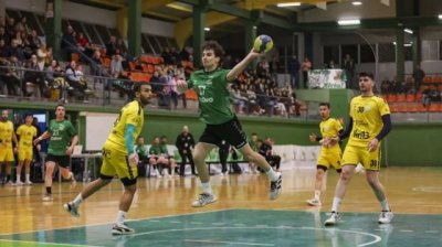 Balonmano: El Km13 G&aacute;ldar no puede con Calvo Xiria (35-33) (V&iacute;deo del partido)