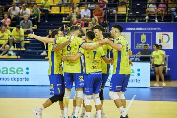 Voleibol: El CV Guaguas sufre pero logra una importante victoria que pone a tiro el pase a la gran final (1-3)