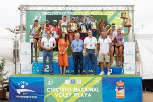 Los hermanos Bello y Ángela Lobato y Belén Carro se proclaman campeones del Circuito Nacional de Vóley Playa 2022 en Gran Canaria