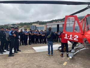 Cien nuevos policías locales conocen el funcionamiento del GES en la base de helicópteros de La Guancha