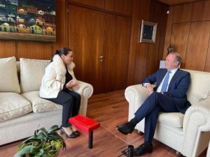 El Alcalde da la bienvenida en las Oficinas Municipales a la nueva C&oacute;nsul del Reino de Marruecos en Canarias