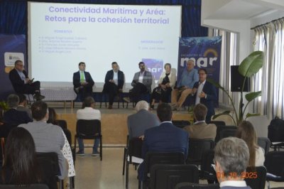 El Hierro reúne expertos en sostenibilidad y conectividad en la segunda jornada de Encuentros al Mar