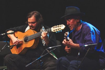 La m&aacute;gica uni&oacute;n de Yamandu Costa y Domingo El Colorao, &lsquo;De vida y vuelta, esta semana en Canarias