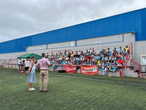 El Ayuntamiento de La Aldea de San Nicolás felicita al jugador aldeano Benito Ramírez por el éxito de su I Campus de Fútbol