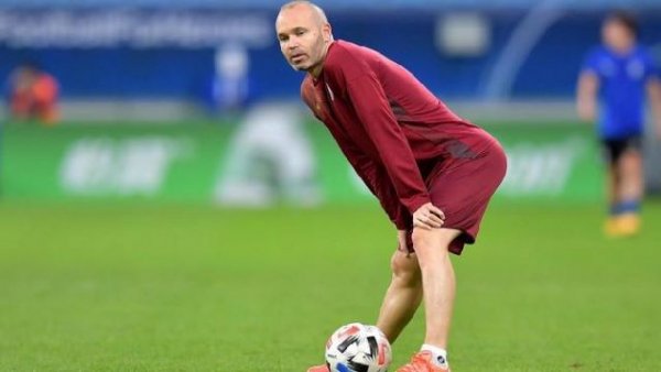 Iniesta explica por qué intenta &quot;alargar&quot; su carrera como futbolista
