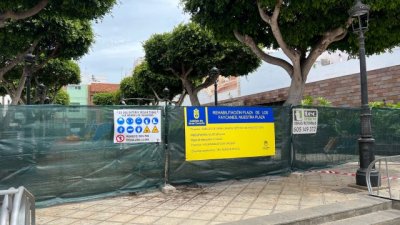 Gáldar renueva con mobiliario adaptado el parque infantil de la Plaza de los Faycanes