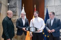 Fernando Clavijo reconoce el &eacute;xito y la dedicaci&oacute;n de las artes marciales chinas en Canarias