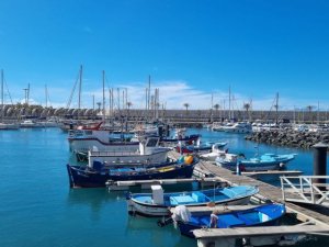 Canarias concede ayudas a los tripulantes de buques pesqueros con base en Tazacorte afectados por el volcán