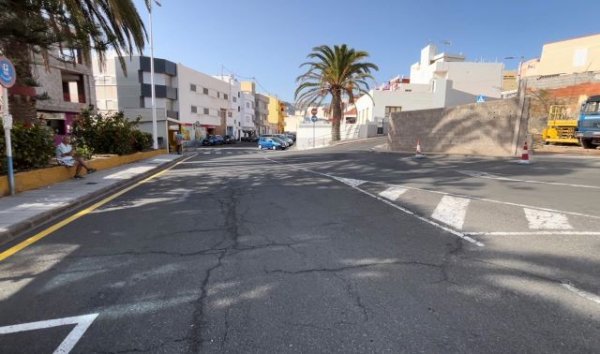 Guía: La Concejalía de Obras informa de la reubicación del tráfico en La Atalaya por obras de reasfaltado el lunes 3 de junio