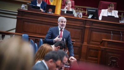 Fernando Clavijo emplaza al Estado para que active las soluciones propuestas que garanticen la agenda canaria