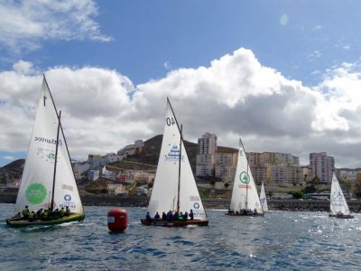 Vela Latina Canaria: El Pueblo Guanche gana la primera regata carnavalera