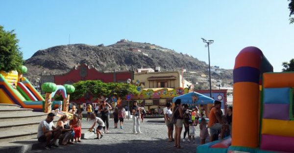 El espect&aacute;culo familiar de Vaiana y los castillos hinchables llenaron de diversi&oacute;n y magia las Fiestas de La Virgen 2026 en Gu&iacute;a