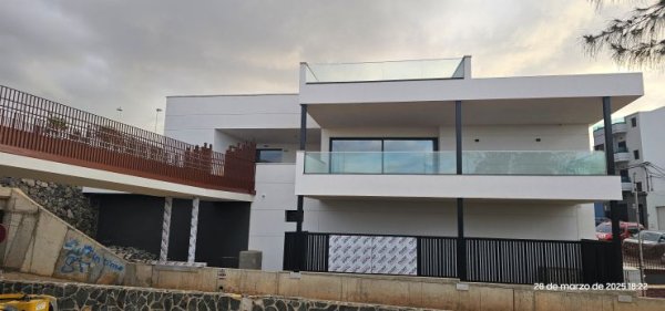 G&aacute;ldar: Yacimiento "La Guancha" en el Agujero, en abandono sin mantenimiento