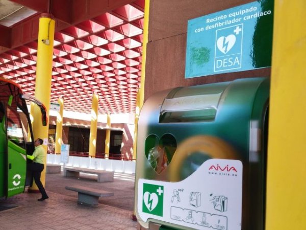 GuaguaGomera habilita nuevos espacios cardioprotegidos en estaciones de guaguas de la isla