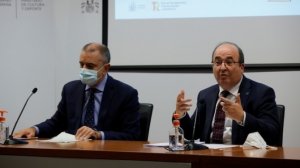 Piden una reunión con el Ministro ante el &quot;borrado&quot; de la mujer en la nueva ley