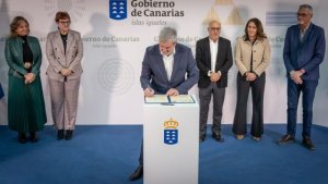 Canarias activa nuevos convenios de Dependencia y logra reducir un a&ntilde;o el tiempo de espera para obtener la ayuda