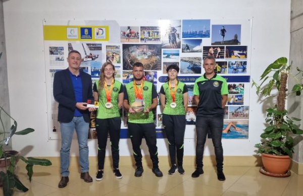 Francisco Castellano felicita al CD Civitas por los títulos conseguido en el Campeonato de España de Atletismo FEDDI 2023