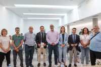 Transición inicia una ronda de reuniones con los municipios ZBE para explicar las ayudas al sector del taxi