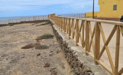 G&aacute;ldar: Solicitan que se le de un tratamiento a las barandillas de madera del Yacimiento "La Guancha"