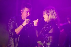 G&aacute;ldar: Los Cantadores, Marcela Morelo y Adri&aacute;n Mart&iacute;n ponen en pie la Plaza de Santiago