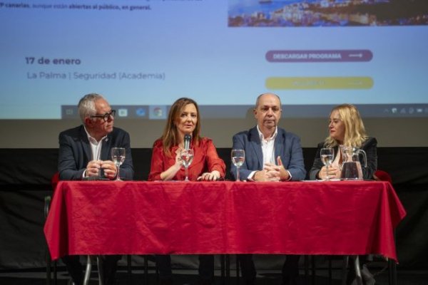Nieves Lady Barreto presenta en La Palma las bases de la nueva estrategia formativa de la Policía Canaria