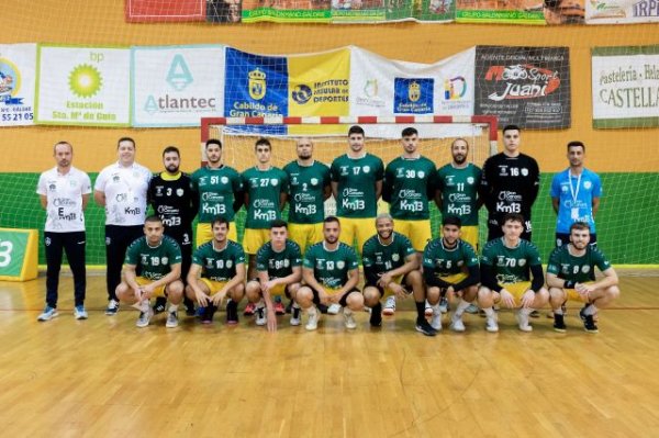 Balonmano: Gran final por la salvaci&oacute;n para el Km13 G&aacute;ldar