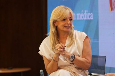 Monzón reitera su petición al Ministerio de Sanidad de activar medidas para paliar la falta de especialistas